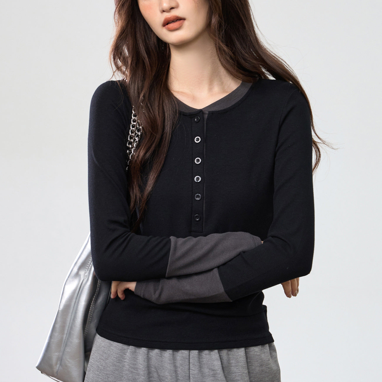 260G Youke silk, temperament new contrasting color fake two-piece crew neck button-down bottoming shirt long-sleeved T-shirt women's autumn top