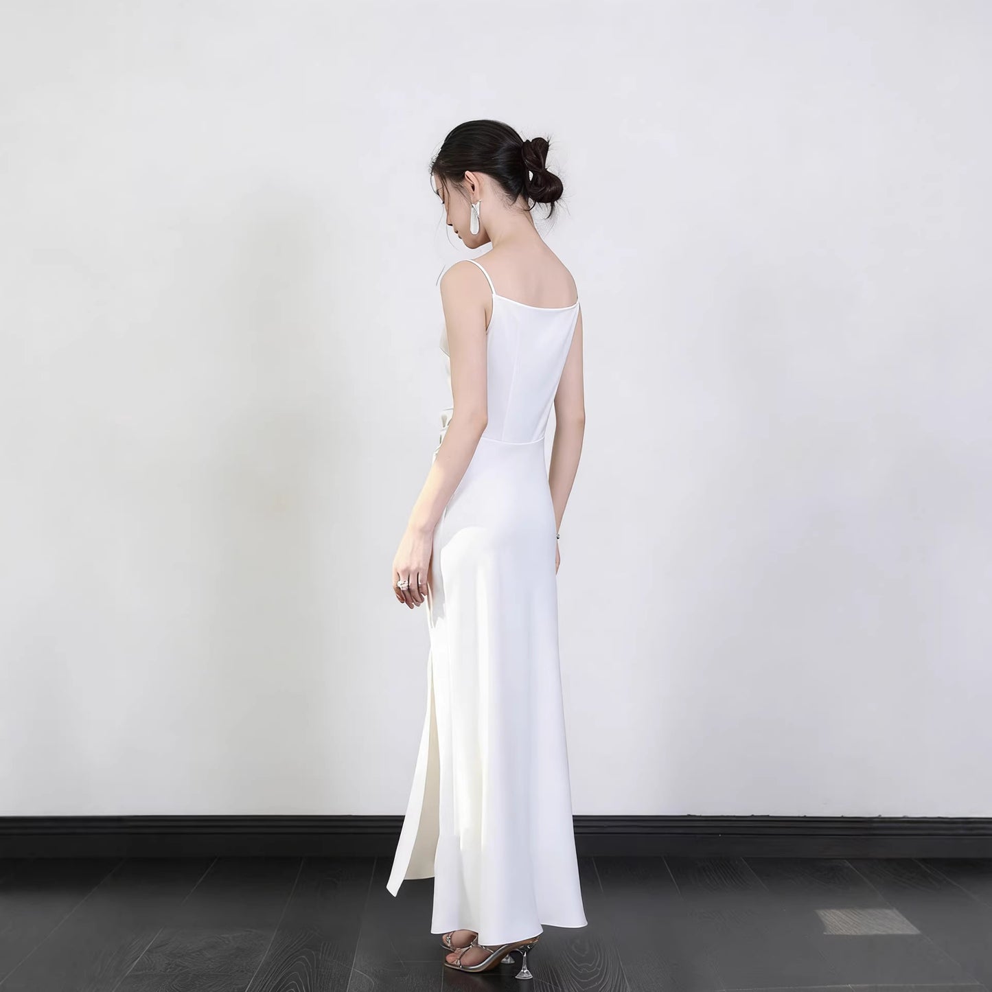 Haute couture imported acetic acid satin one-word collar suspender skirt, high-end, waist slit light luxury high-end hip-wrapped dress