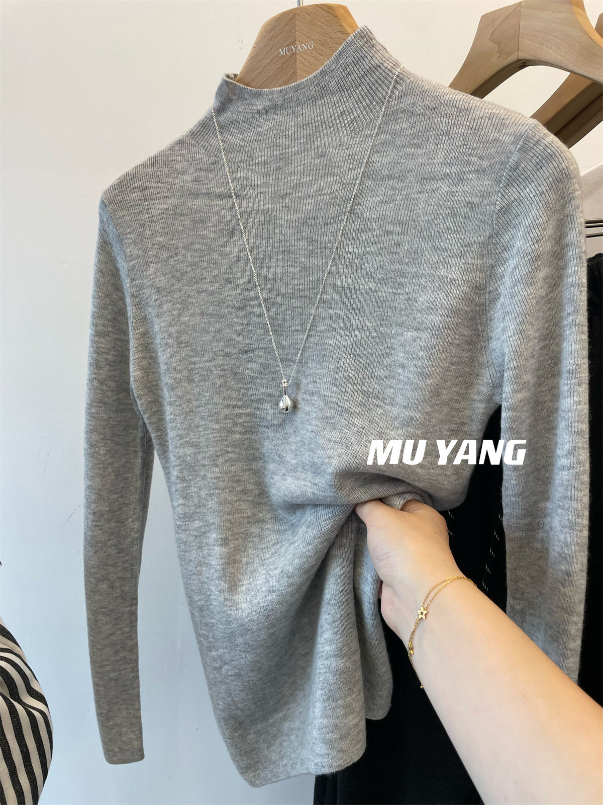 Choose it inside MUYANG! Ultra-fine 100% Merino wool semi-turtleneck knitted sweater women's top bottoming shirt