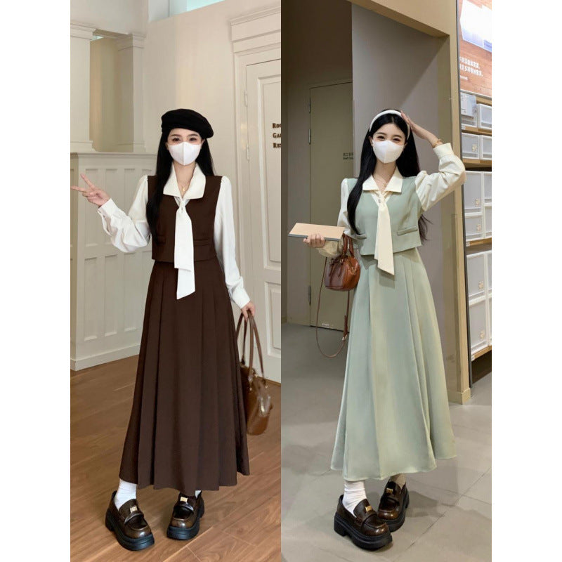 2025 new French long-sleeved dress women's early autumn is unique and beautiful, fake two gentle style temperament long skirts