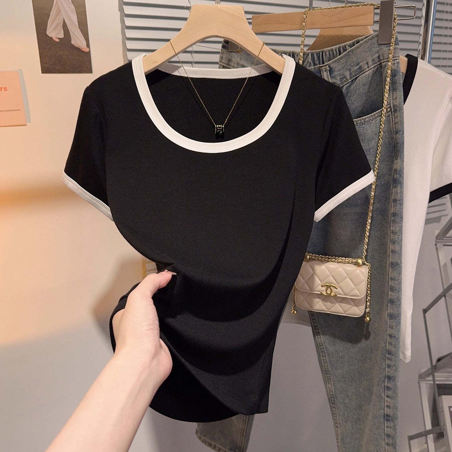 Contrasting Splicing Short Sleeve T-Shirt Women's Threaded Knitted Bottom Shirt Black Top Slim Spice Girl Front Shoulder Women's Low Neck