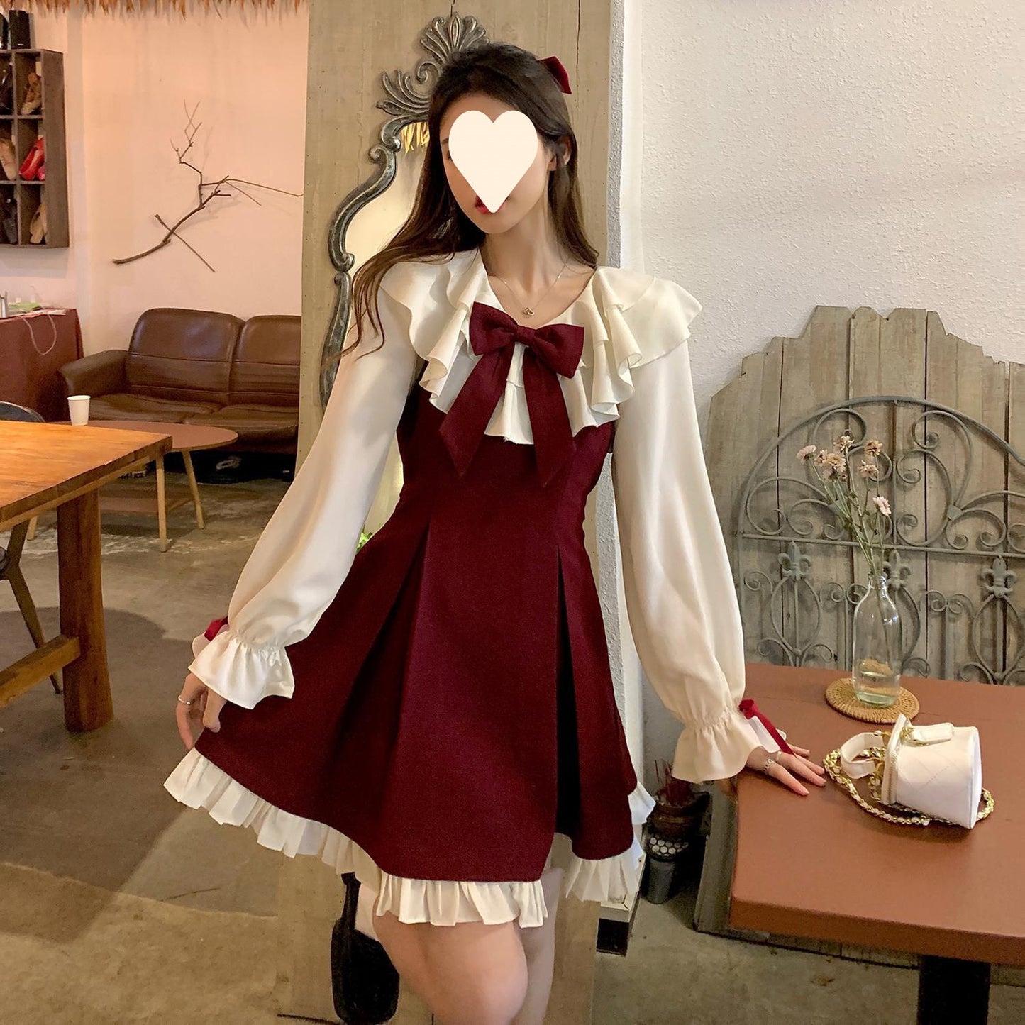 Princess style cute dress women's 2025 spring and autumn new small fresh bow suspender pleated skirt two-piece set