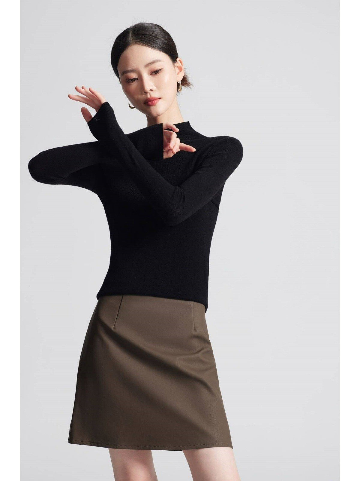 IN BLUE 100 wool! Yangzi yarn seamless machine washable fashion bottoming sweater knitted sweater women's sweater