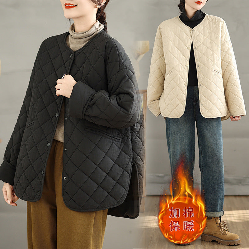 The real shot will be in the winter of 2025. The new rhombus light and thin cotton clothes women's padded jackets are loose and warm cotton clothes women's clothing.