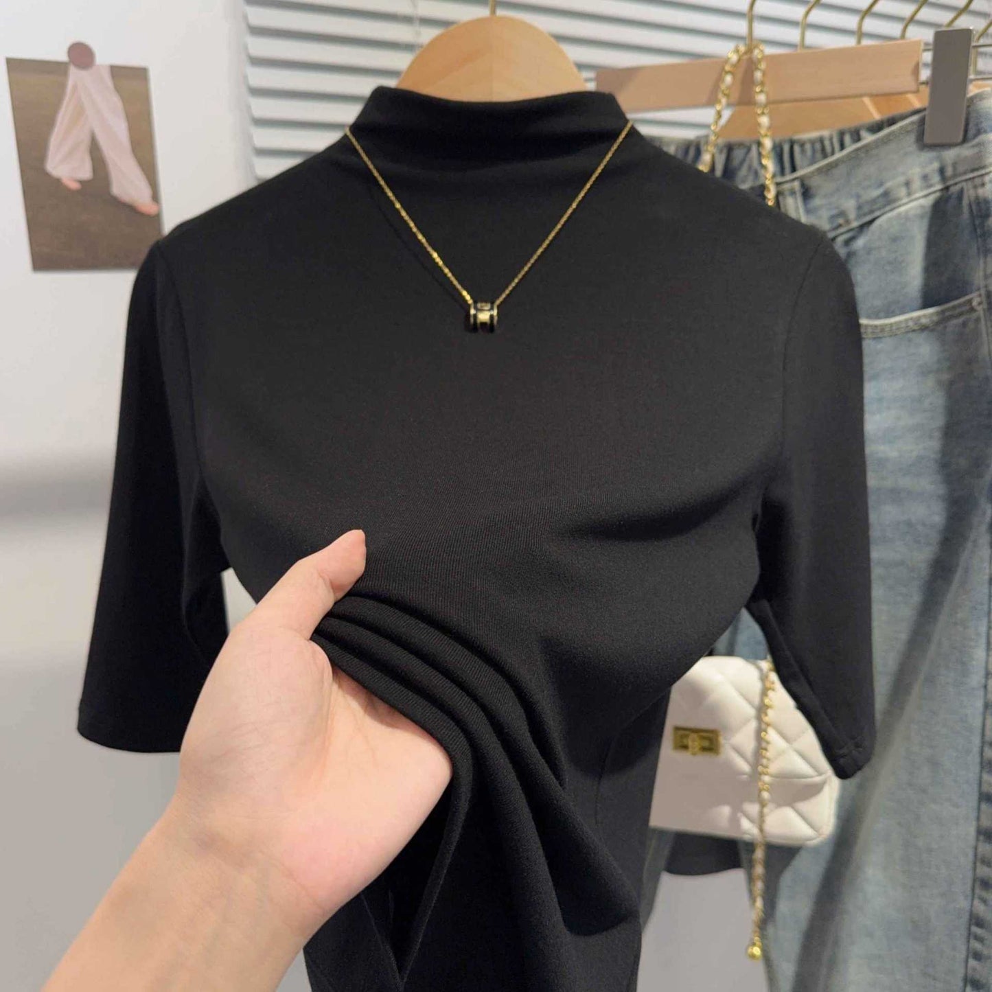Semi-turtleneck medium-sleeved T-shirt women's spring and autumn new black five-quarter-sleeved versatile fashionable foreign-style top bottoming shirt