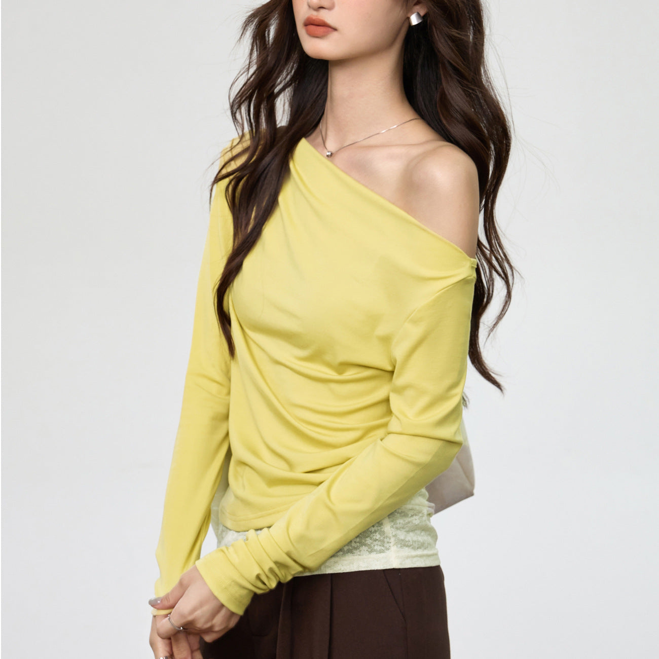 Tencel Lyocell, swinging collar slanted shoulder lace splicing asymmetrical off-the-shoulder long-sleeved T-shirt women's fake two new tops