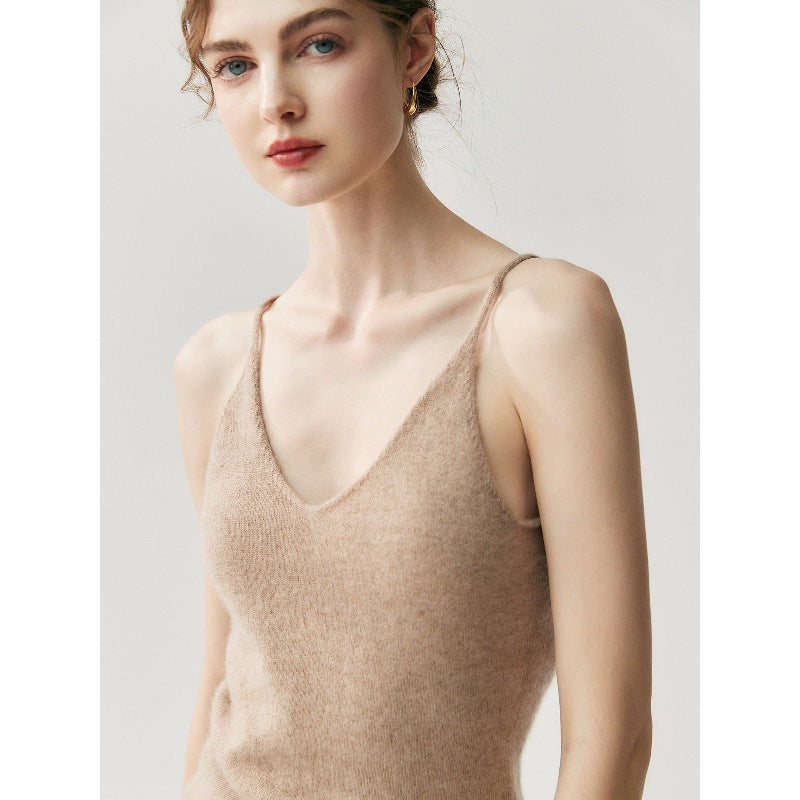 Seamless ready-to-wear! A first-line V-neck cashmere camisole for women with a sleeveless knitted base cardigan underneath