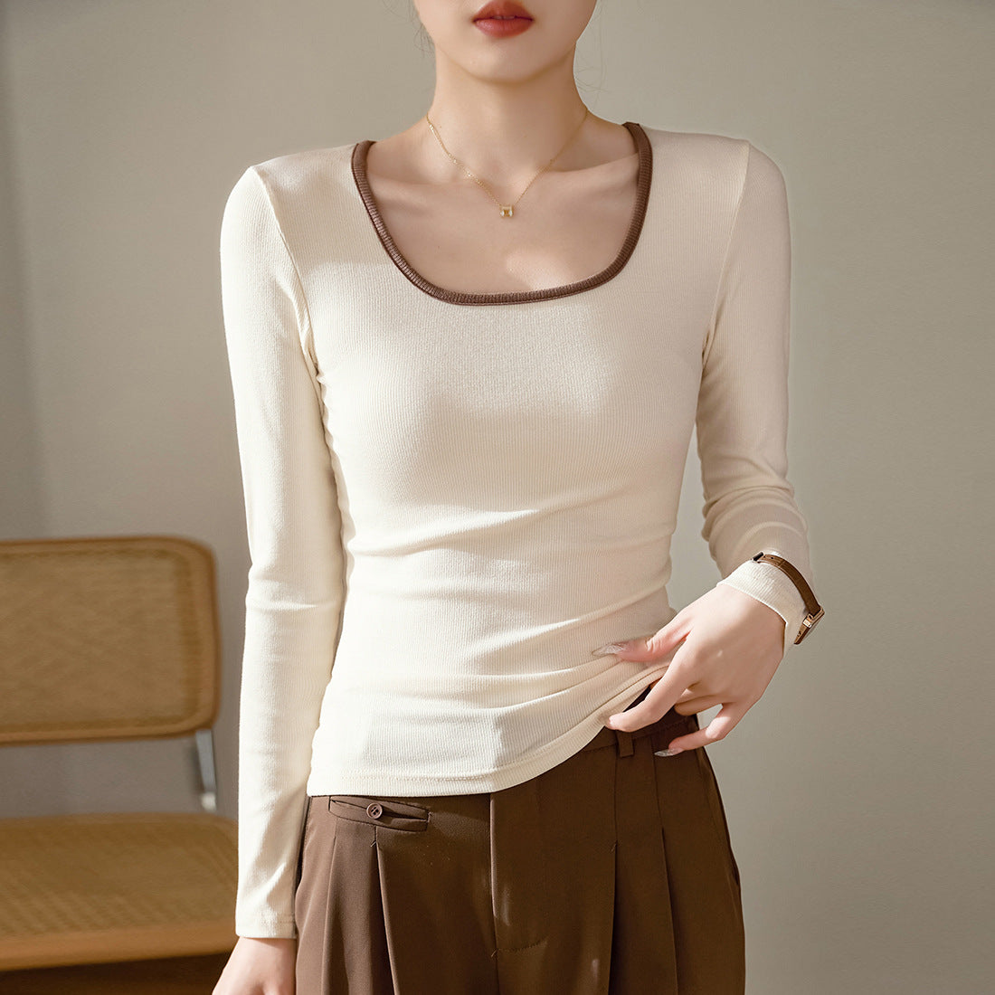 Selection of high elastic thin threaded square neck T-shirt women's long sleeves 2026 autumn and winter new outer wear contrasting color inner bottom top