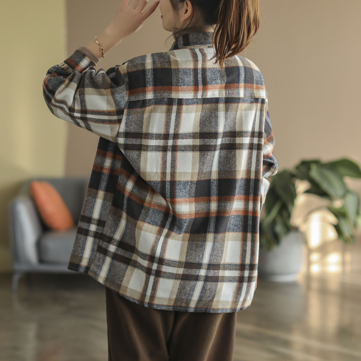 2024 autumn new literary and retro loose polished cotton plaid long-sleeved thin shirt top women's 9260