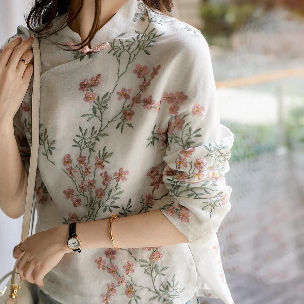 2025 Spring New Chinese Improved Cheongsam Top Peach Blossom Shirt Retro Button Long Sleeve Printed Shirt Women's 7052