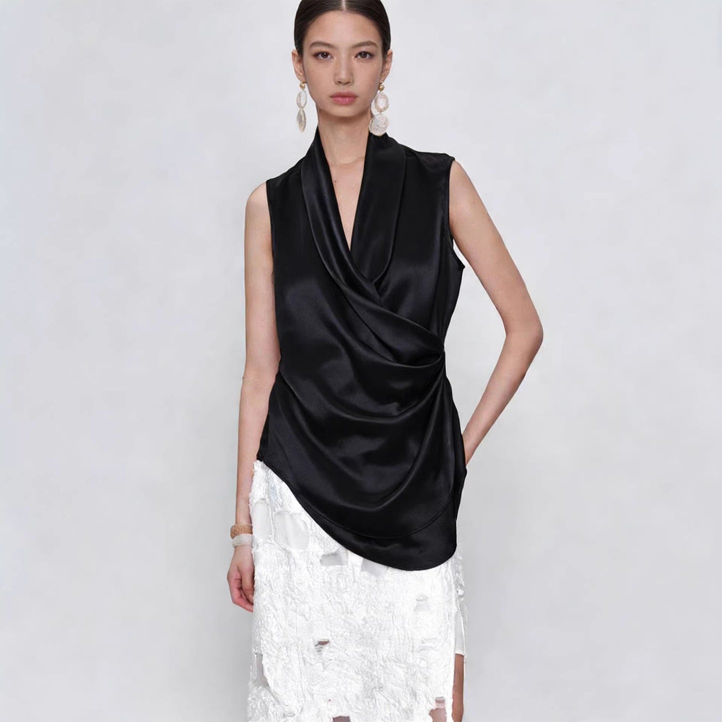 Haute couture Paris flower, designer joint model acetic acid fashion V-neck sleeveless shirt holiday wedding party dress