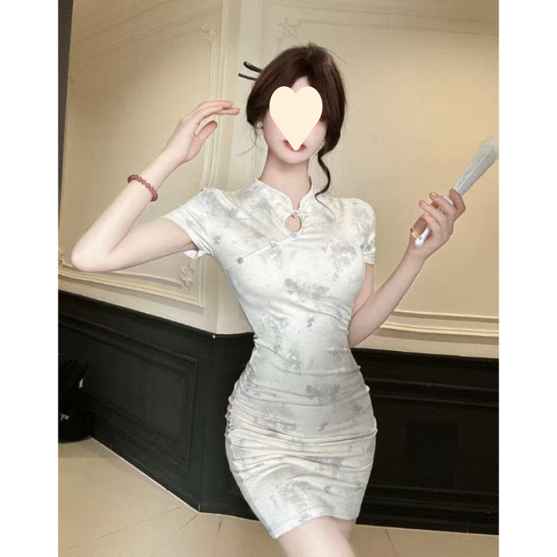 In the summer of 2025, the new Chinese style young improved printed cheongsam short tight hip-hugging dress
