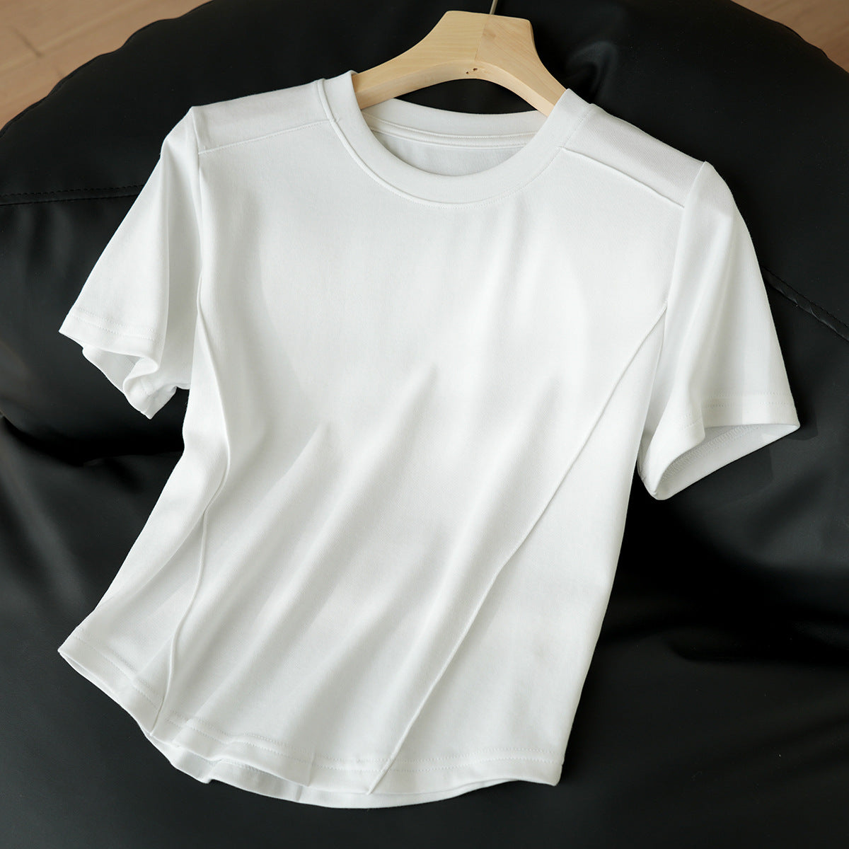 [Use good materials] Three-dimensional line design sense high elastic threaded cotton T-shirt women's summer new round neck short-sleeved top