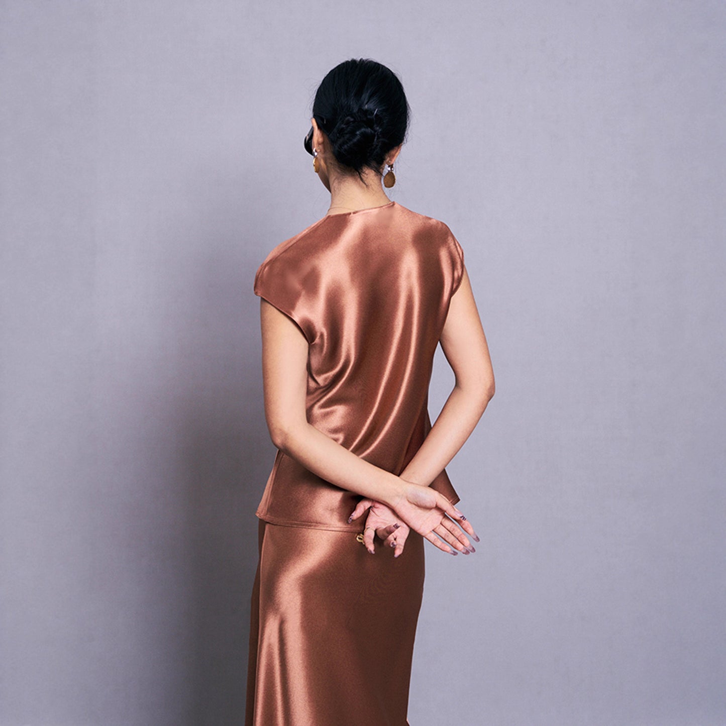 Haute Couture Heavy imported triacetate satin shirt sexy and elegant U-neck acetate satin shirt vest base shirt