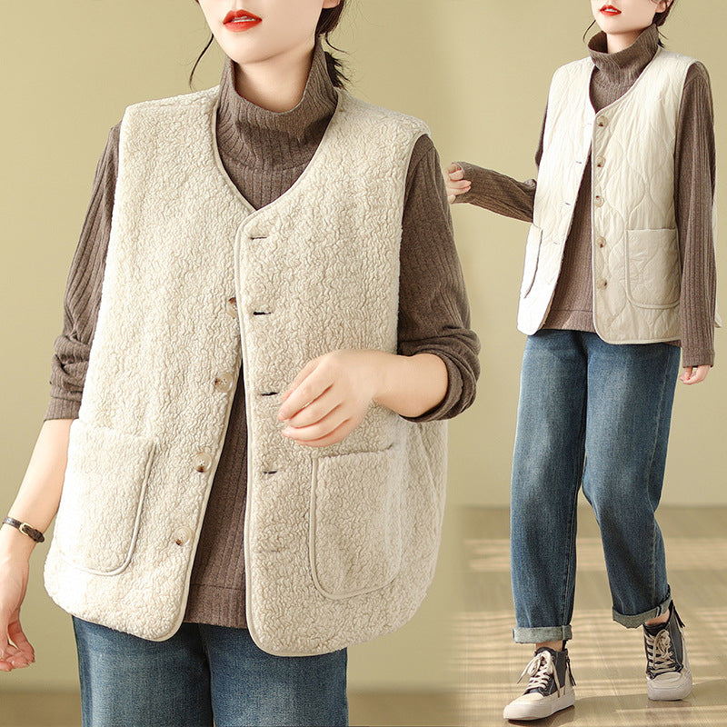 Real shot 2025 autumn and winter new lamb wool warm sleeveless big pocket vest women wear vest jacket on both sides