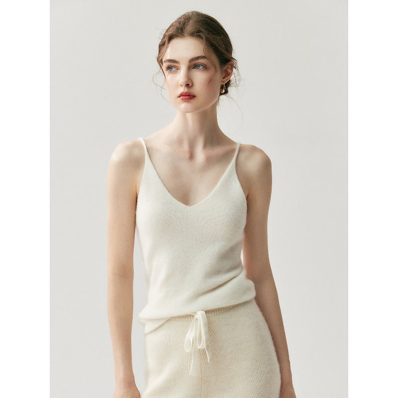 Seamless ready-to-wear! A first-line V-neck cashmere camisole for women with a sleeveless knitted base cardigan underneath