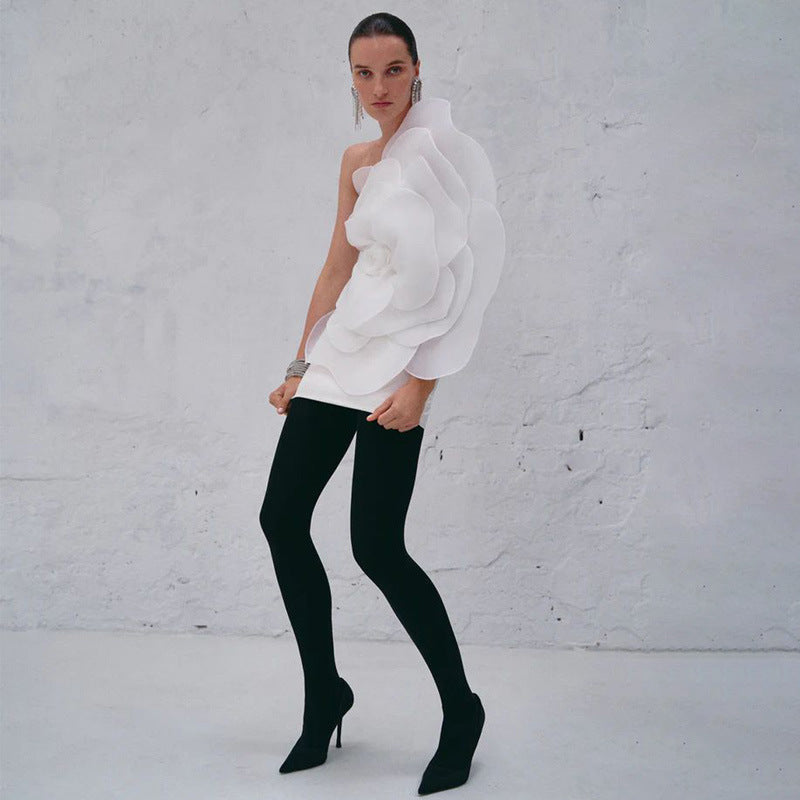 Amazon slanted shoulder flower dress European beauty white wedding dress party dress step dress celebrity style