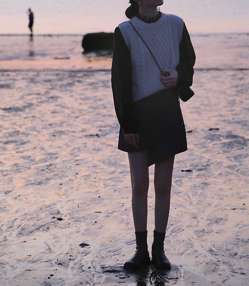 Ramesse | Autumn Wheat, Rhombus Twist Vintage Knitted Vest, Crew Neck Sweater Vest, Yellow/Apricot