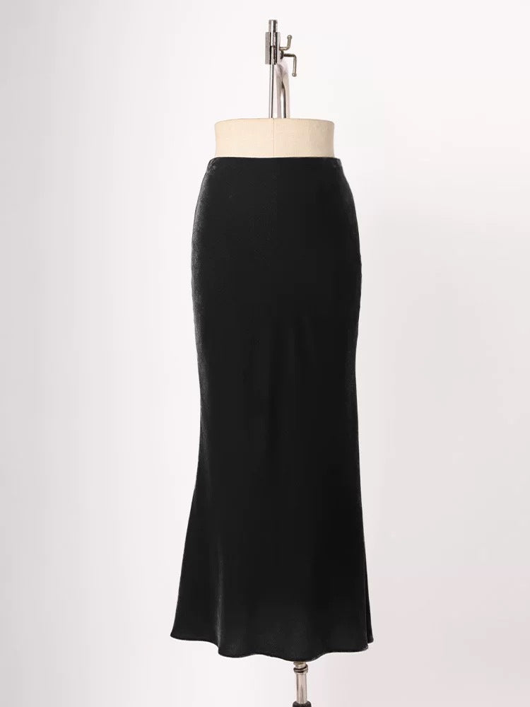 2025 autumn and winter new silk velvet long half-body elastic waist split French 45 ° oblique cut fishtail A-shaped skirt