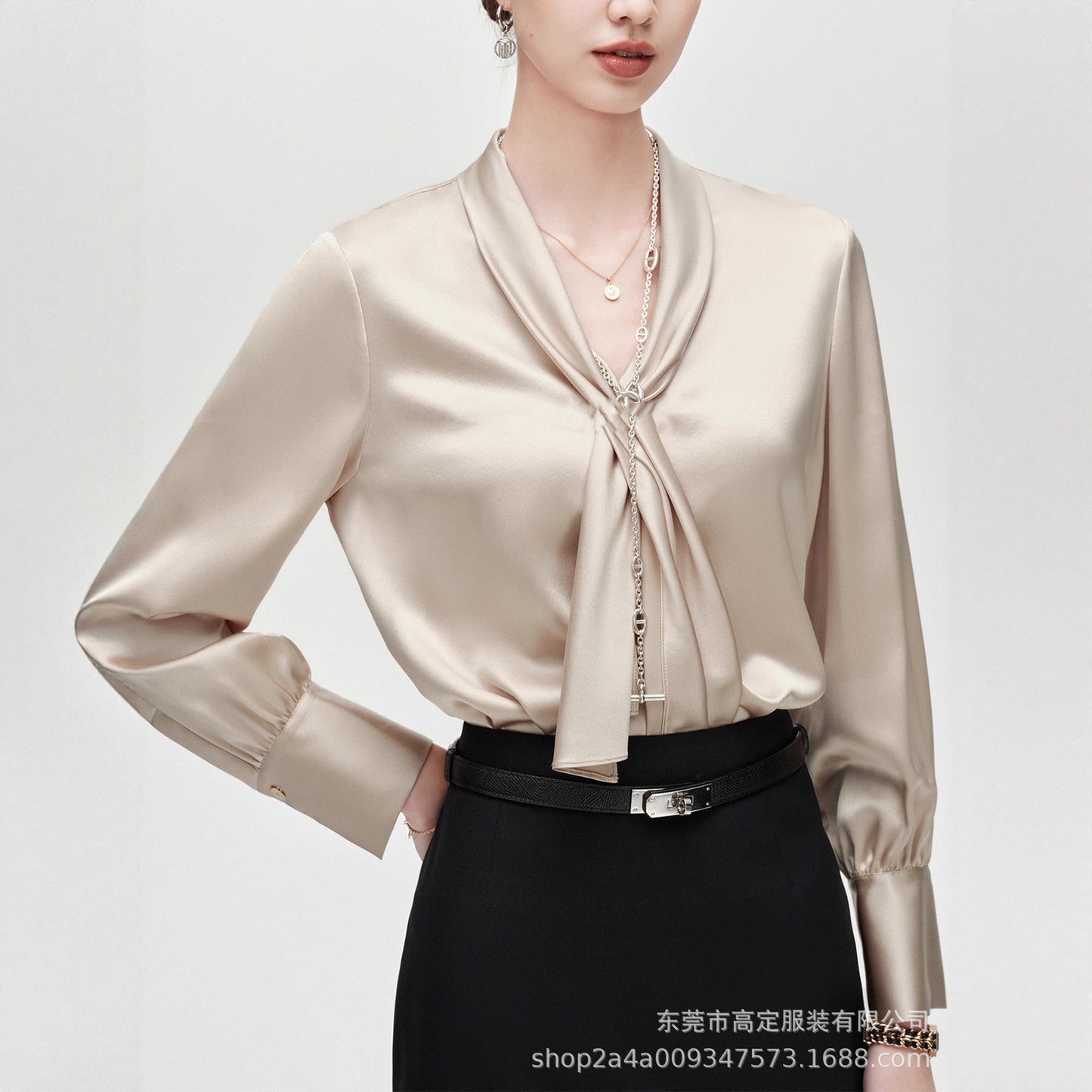 Haute couture imported acetic acid, heavy streamer, long-sleeved top, feminine gloss shirt, professional commuter dress, senior