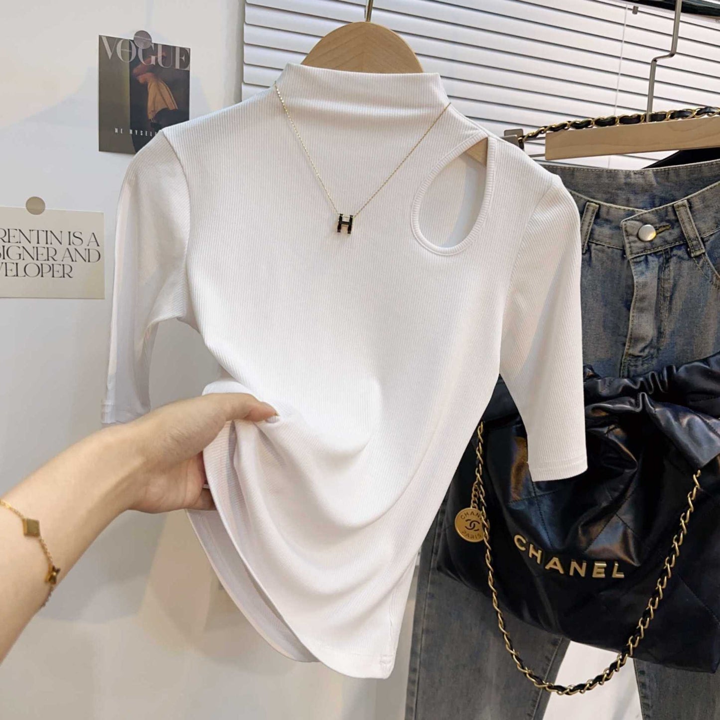 White threaded medium-sleeved t-shirt semi-turtleneck bottoming shirt women's spring, autumn and winter 2025 new five-quarter-sleeved hollow top