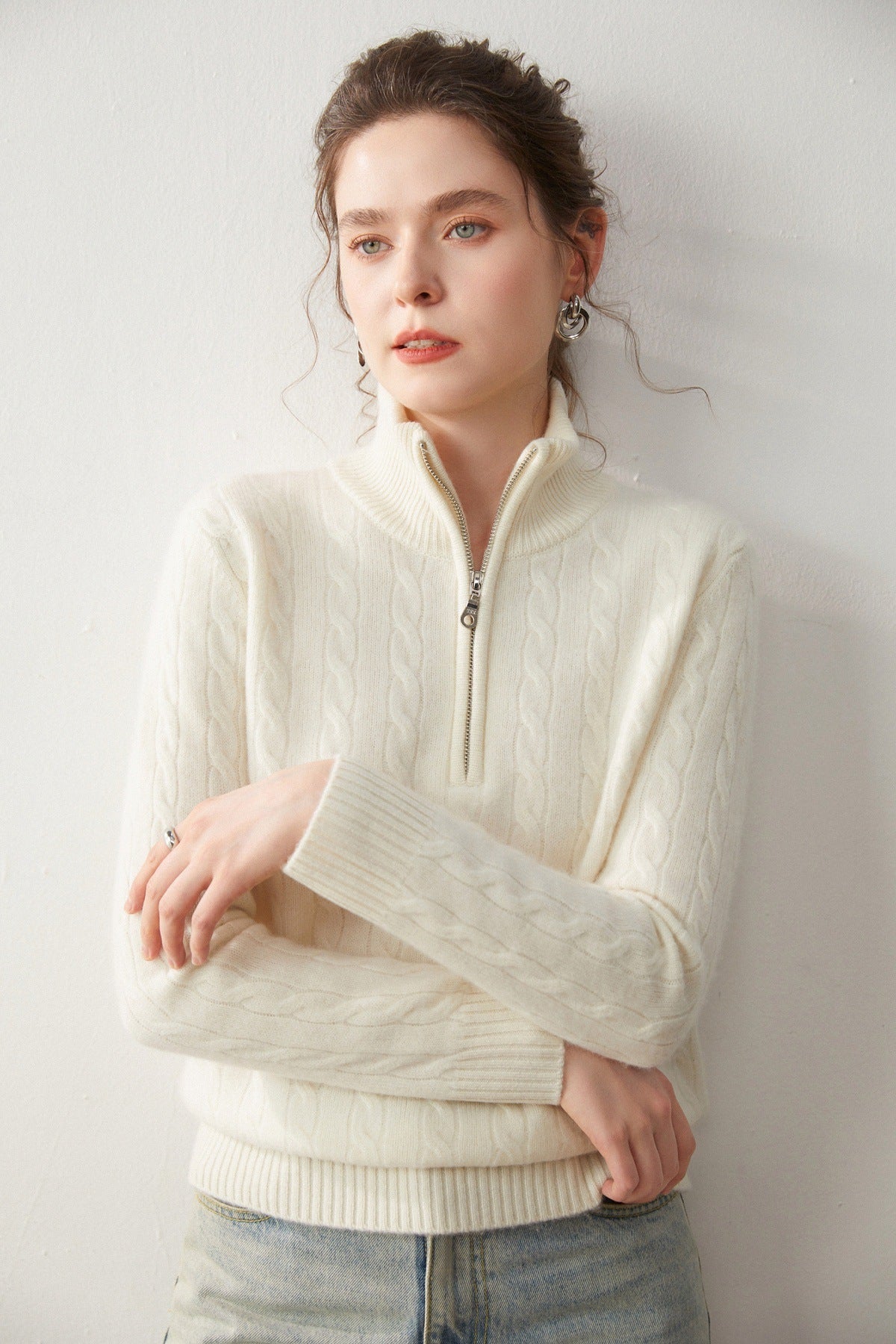 Stand-up collar half-zipper cashmere sweater women's autumn and winter pullover turtleneck twist sweater thickened wool knitted bottoming shirt outer wear