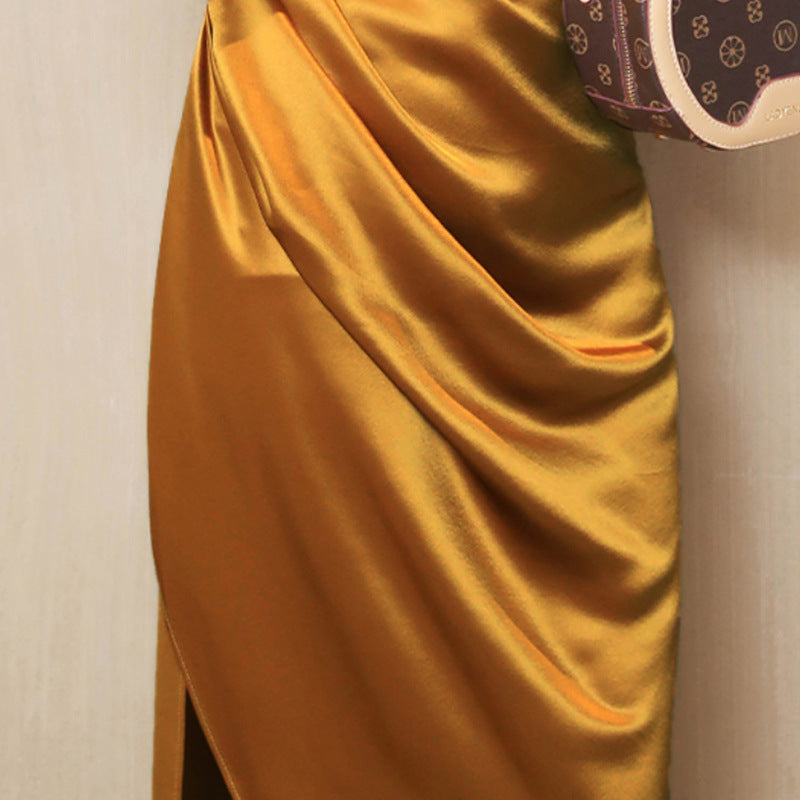 Keep it for yourself! Imported acetic acid satin dress 45 degrees oblique cut U-neck acetic acid satin long dress with stylish pendant