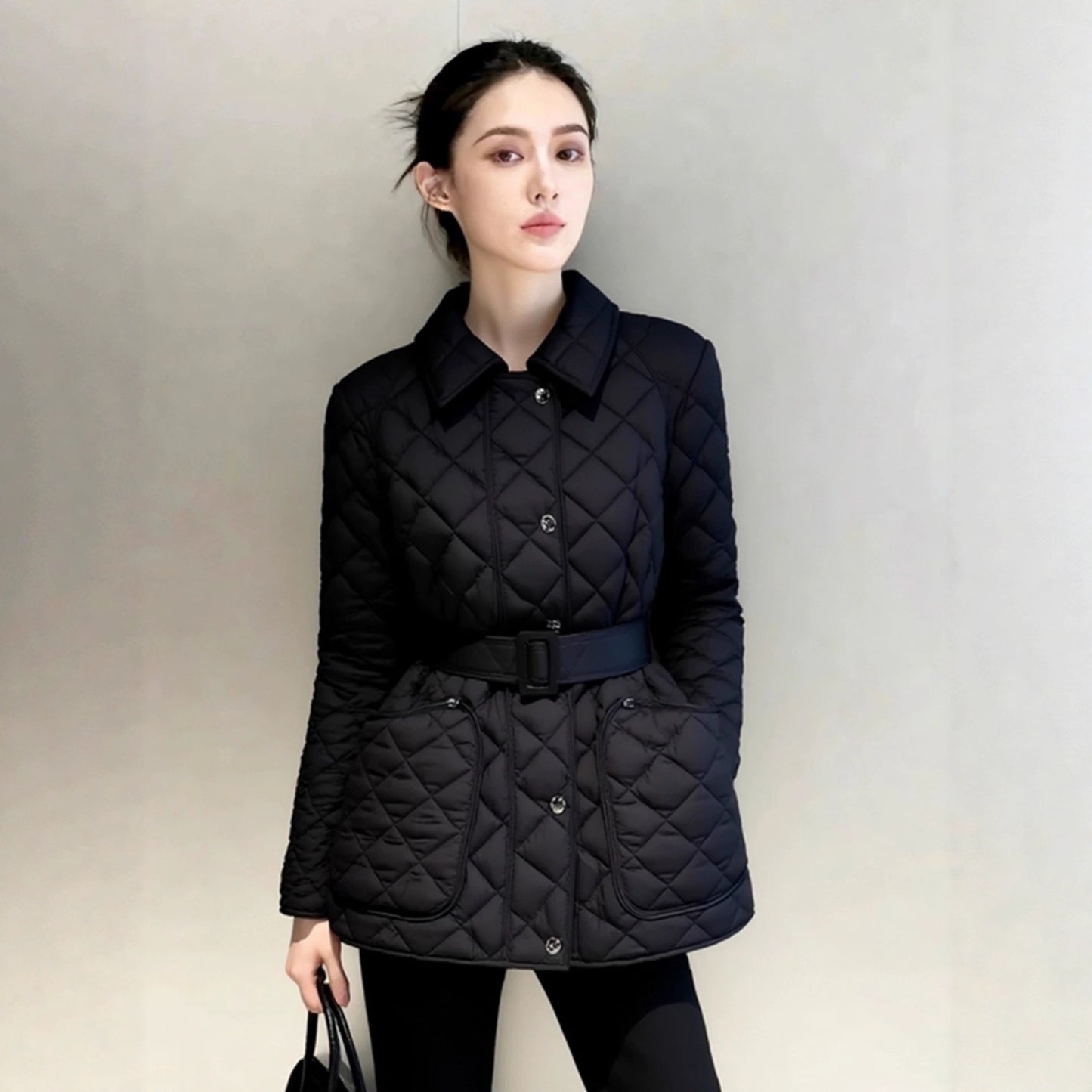 Winter cotton clothes women's 2025 new models are unique, super good-looking, waist temperament, small fragrance, black cotton-padded rhombus jacket