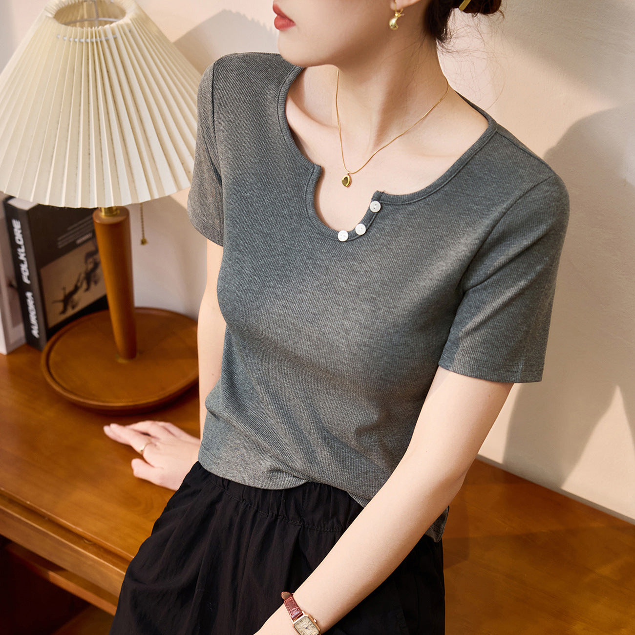 #Selection of pure cotton #High-waisted U-neck shell buckle T-shirt women's short-sleeved 2026 summer new slim-fitting and thin shoulder top