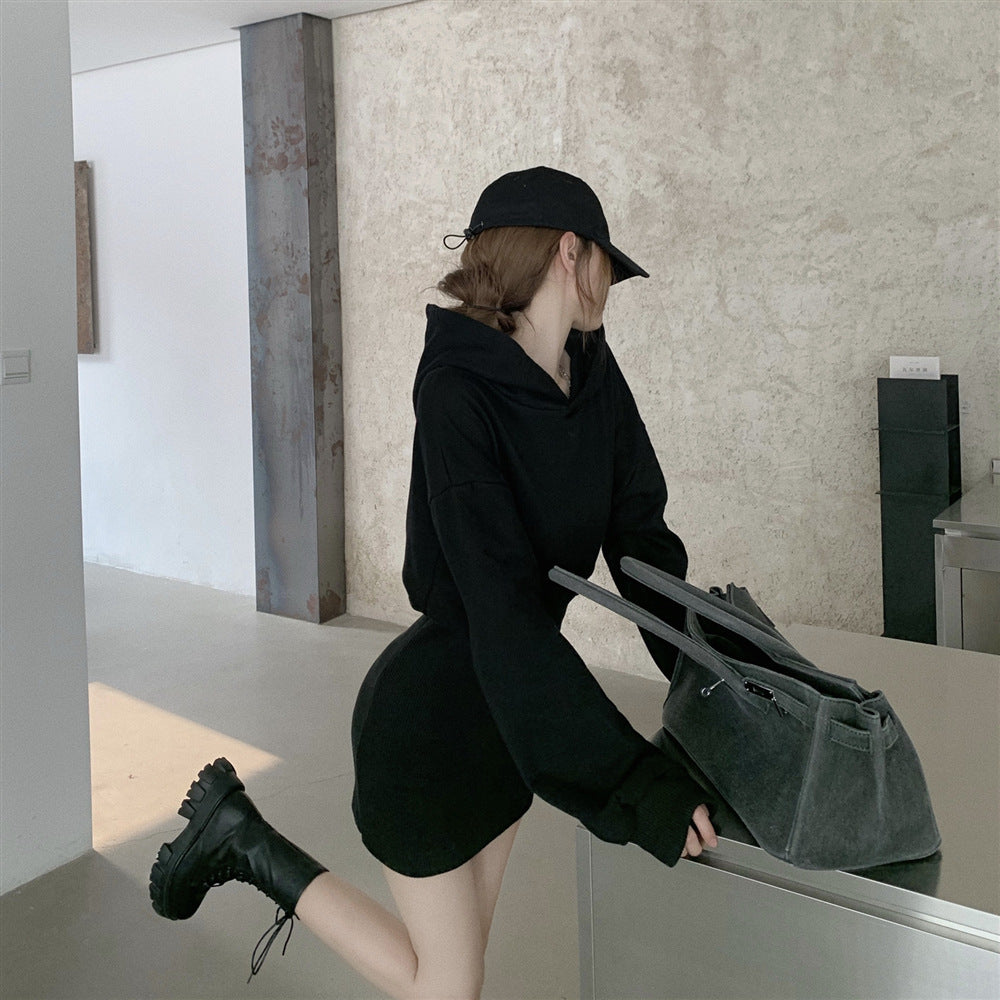 2025 new design sense niche small man light and familiar Hepburn style black sweater dress women's clothing autumn and winter