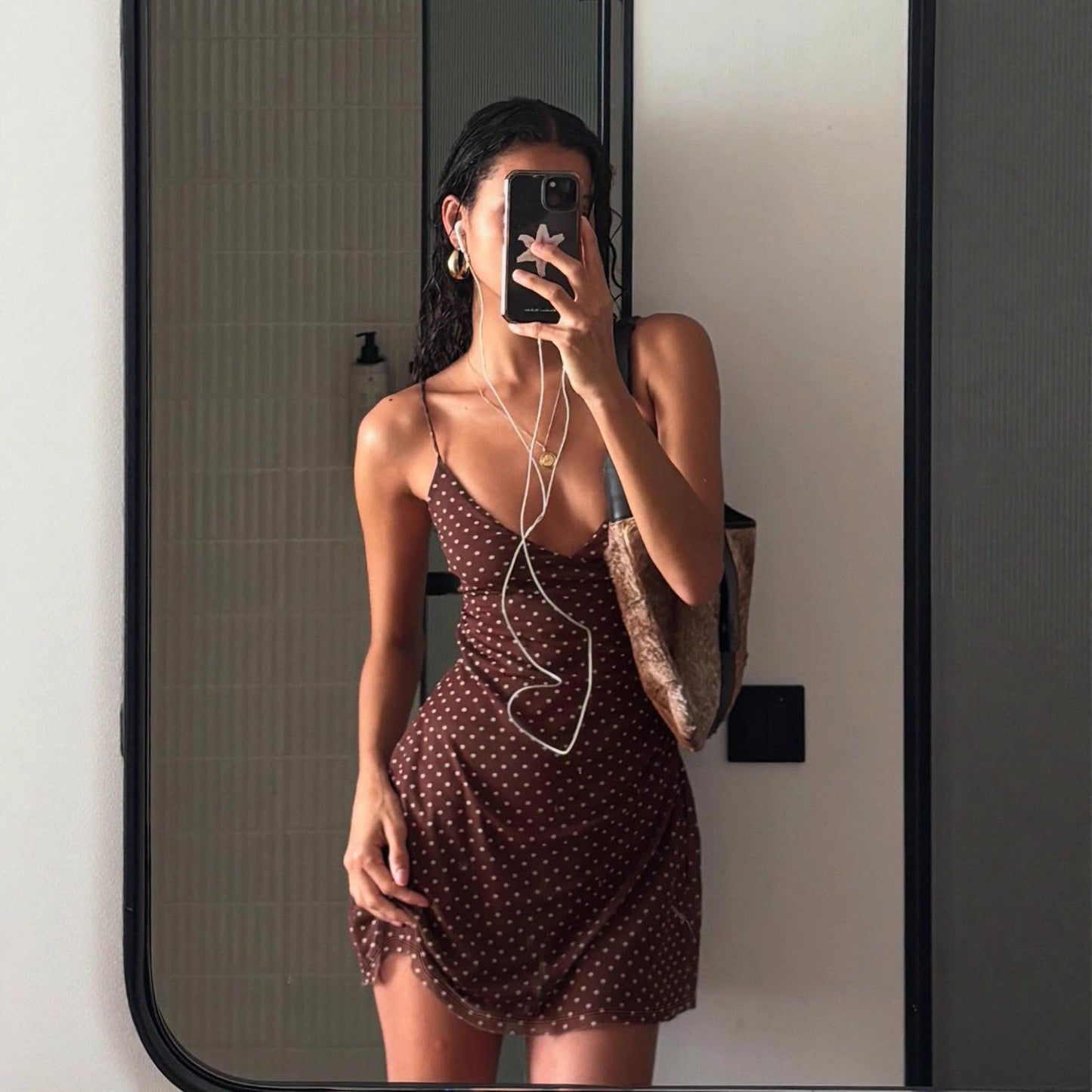 Elegant French style polka dot V-neck suspender dress temperament sexy backless lace-up design waist A version short skirt