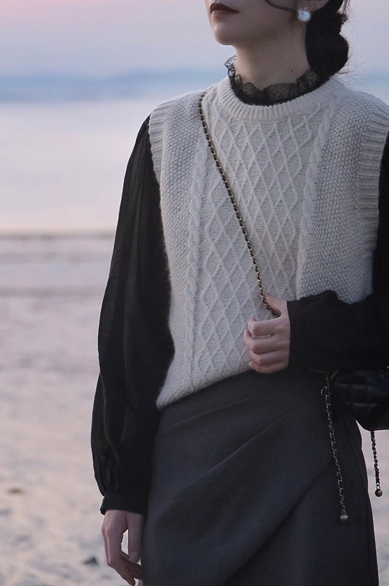 Ramesse | Autumn Wheat, Rhombus Twist Vintage Knitted Vest, Crew Neck Sweater Vest, Yellow/Apricot