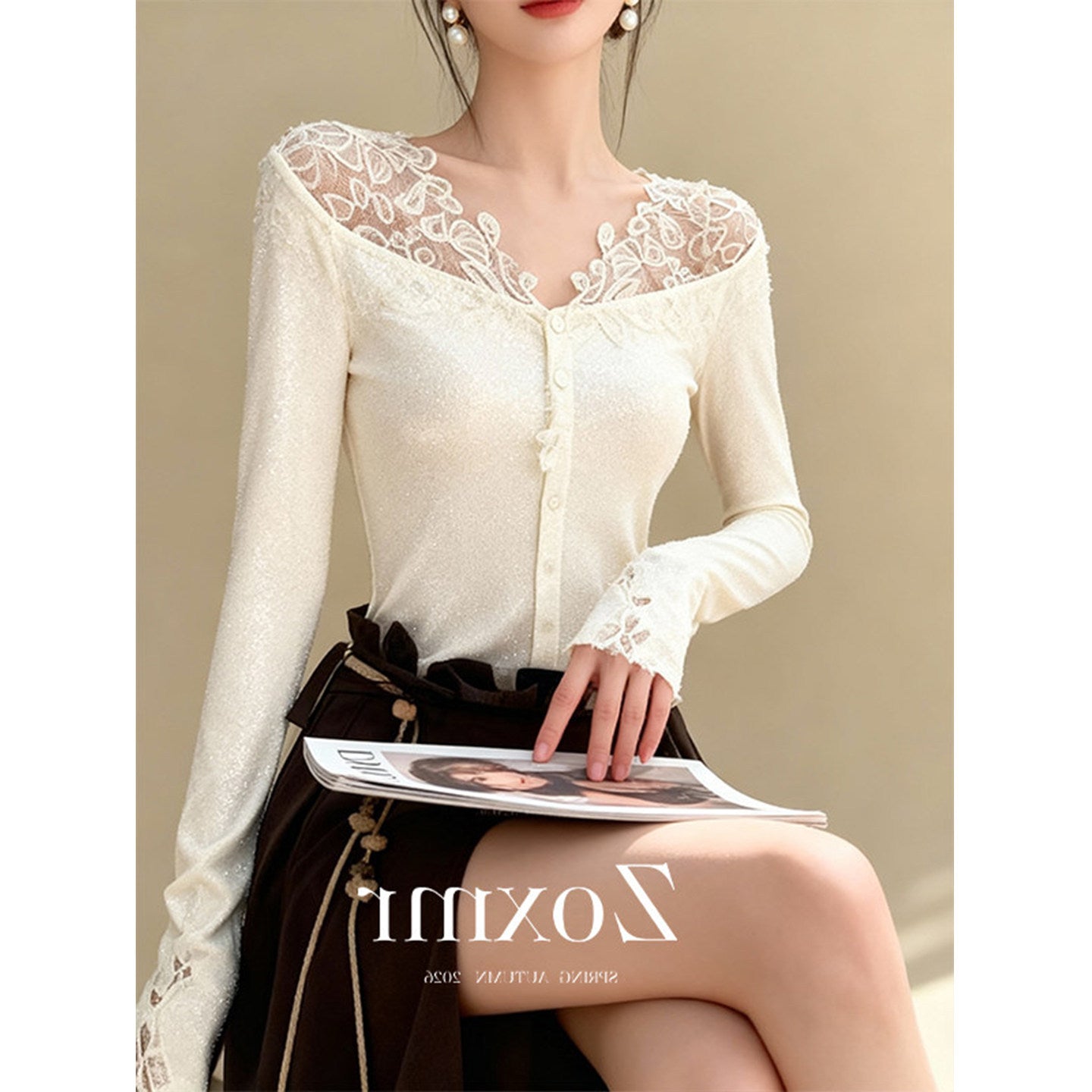 Unique, beautiful and good-looking top design sense irregular three-dimensional cutting v-neck white knitted cardigan women's spring