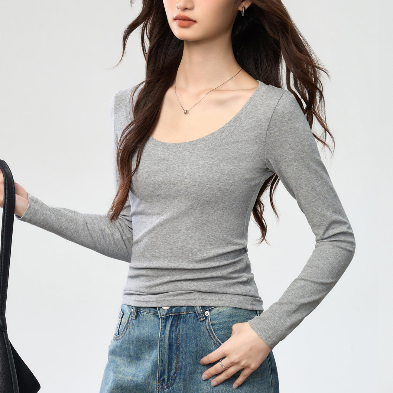 Combed pure cotton bottoming shirt women's autumn new foreign style U-neck long-sleeved t-shirt slim-fitting versatile simple solid color inner top