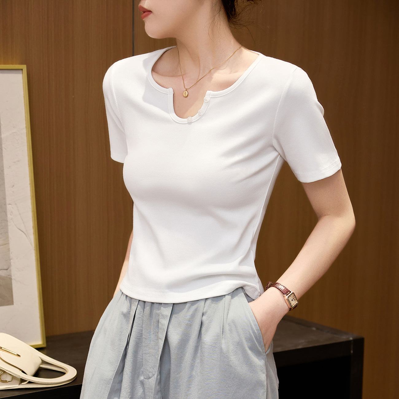 #Selection of pure cotton #High-waisted U-neck shell buckle T-shirt women's short-sleeved 2026 summer new slim-fitting and thin shoulder top