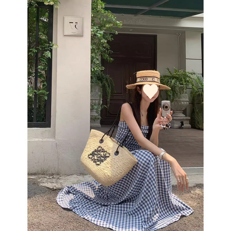 French dopamine high sense and thin Sanya vacation beach skirt temperament waist plaid suspender seaside dress