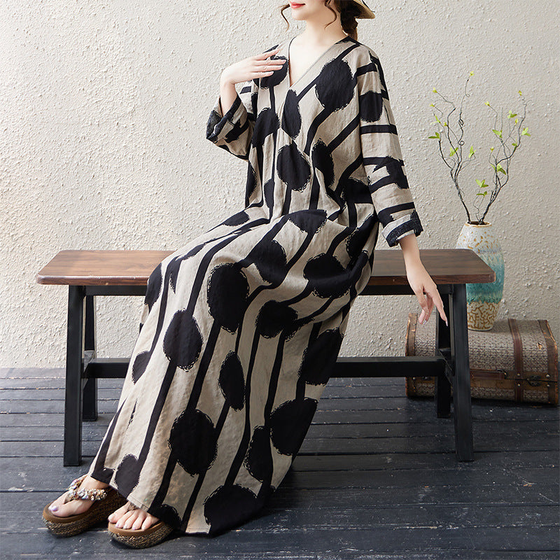 Real shot 2025 autumn new large size long-sleeved sunscreen v-neck thin cotton and linen printing loose and thin dress women