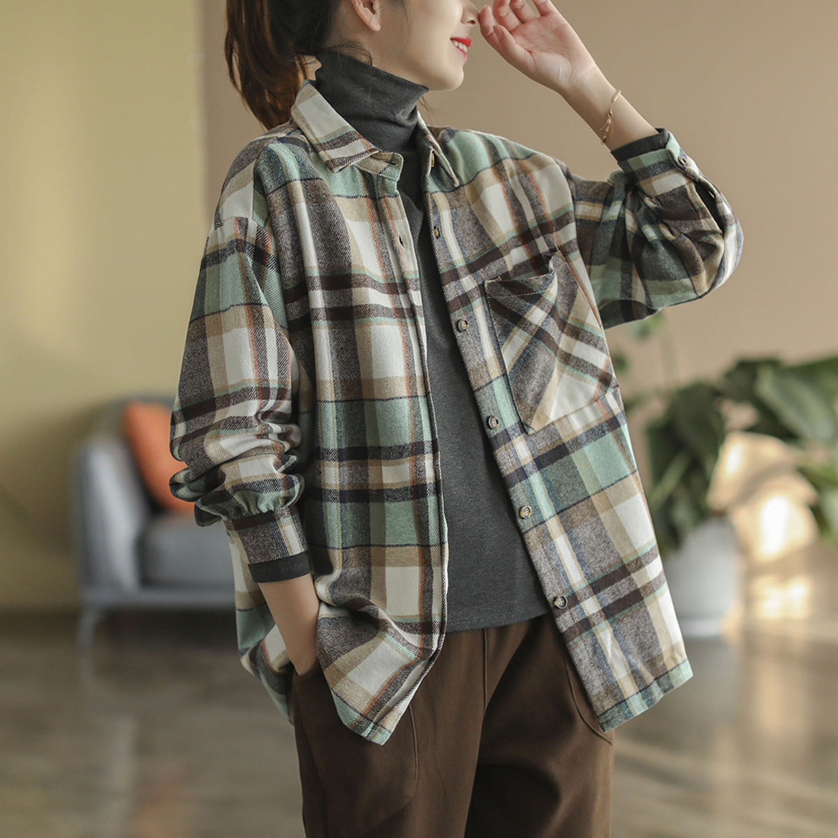 2024 autumn new literary and retro loose polished cotton plaid long-sleeved thin shirt top women's 9260