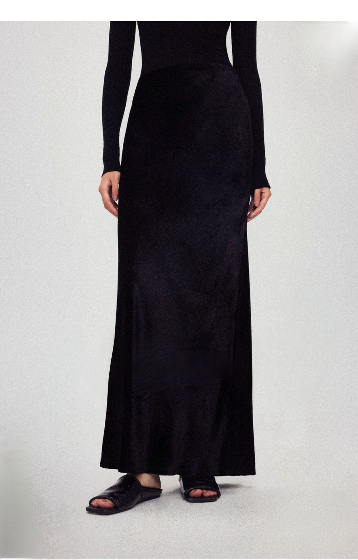 Velvet skirt women's autumn and winter high-end minimalist gloss H-shaped straight A-shaped retro long skirt skirt