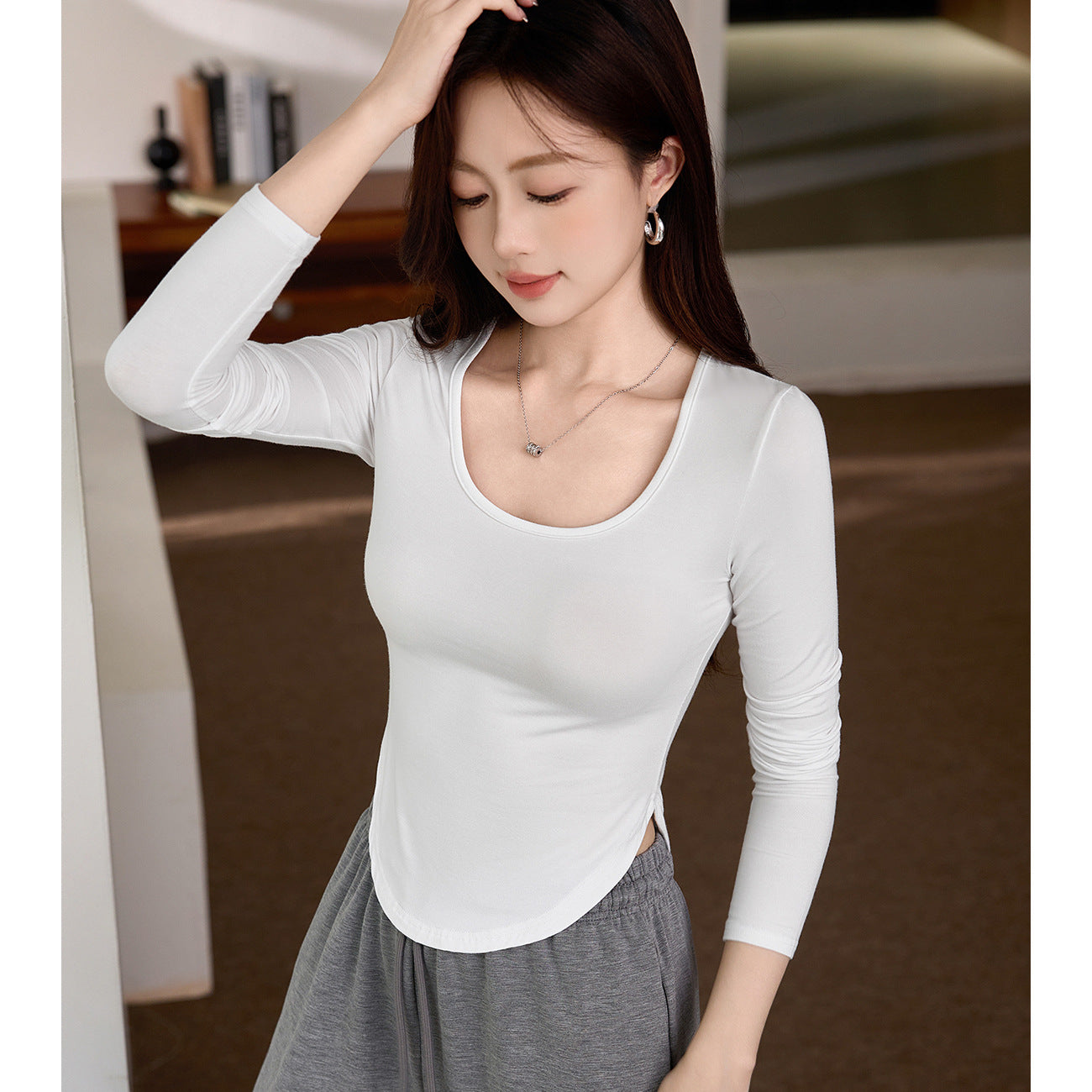 Modal cotton U-neck T-shirt women's long-sleeved 2026 autumn and winter new tight sexy pure desire style undershirt top