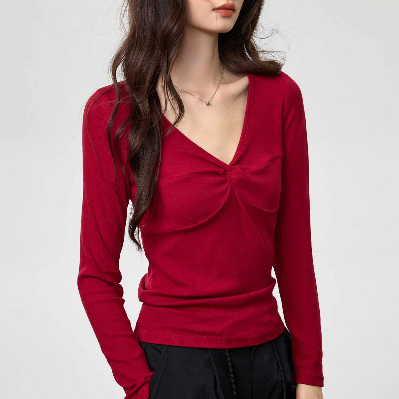 260G Youke silk temperament deep V-neck kink long-sleeved T-shirt women's autumn clothing new American Spice Girl pure desire red top