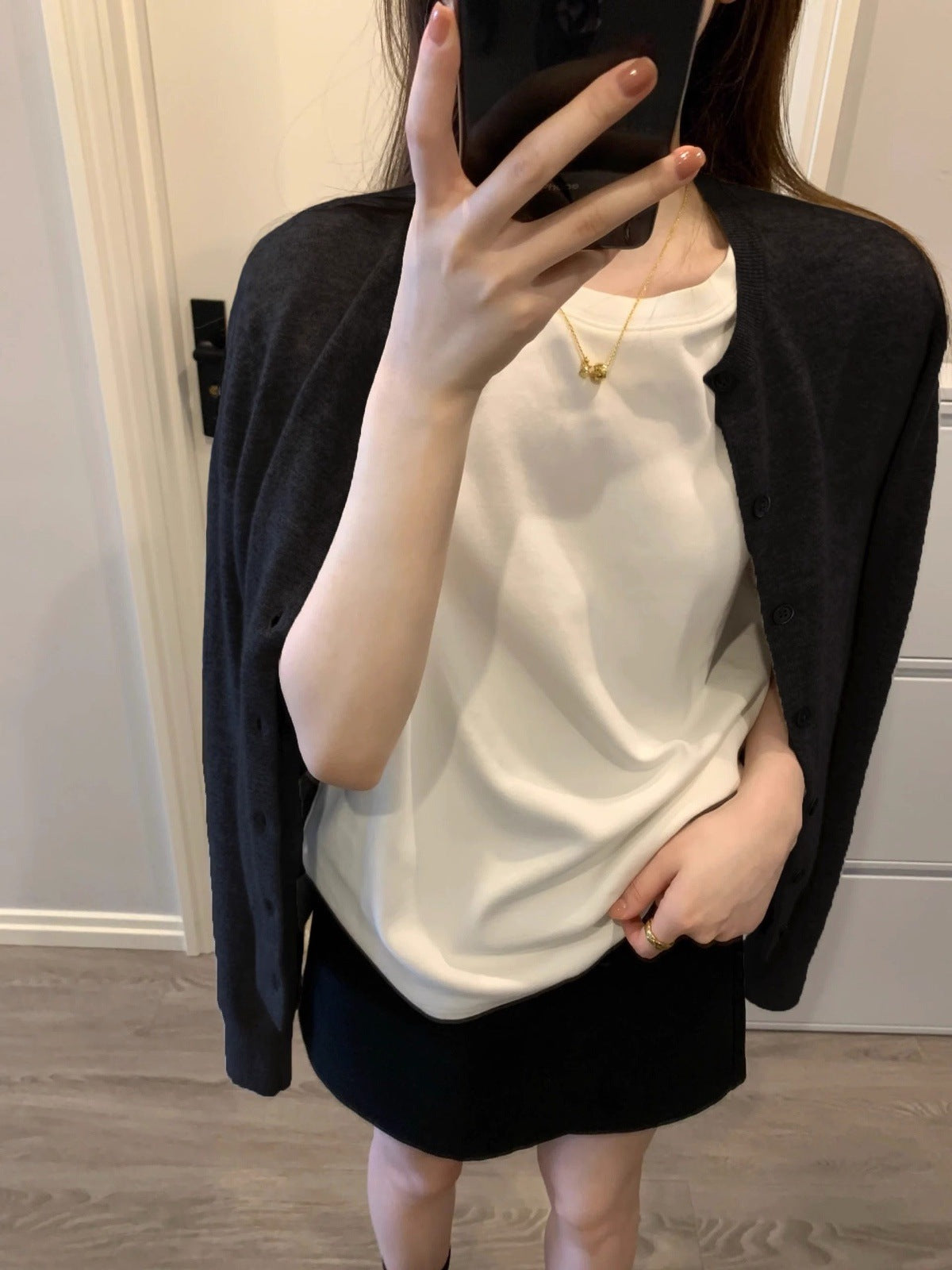 Premium Korean gray knitted cardigan women's spring and autumn temperament slim and thin outer cashmere sweater jacket top