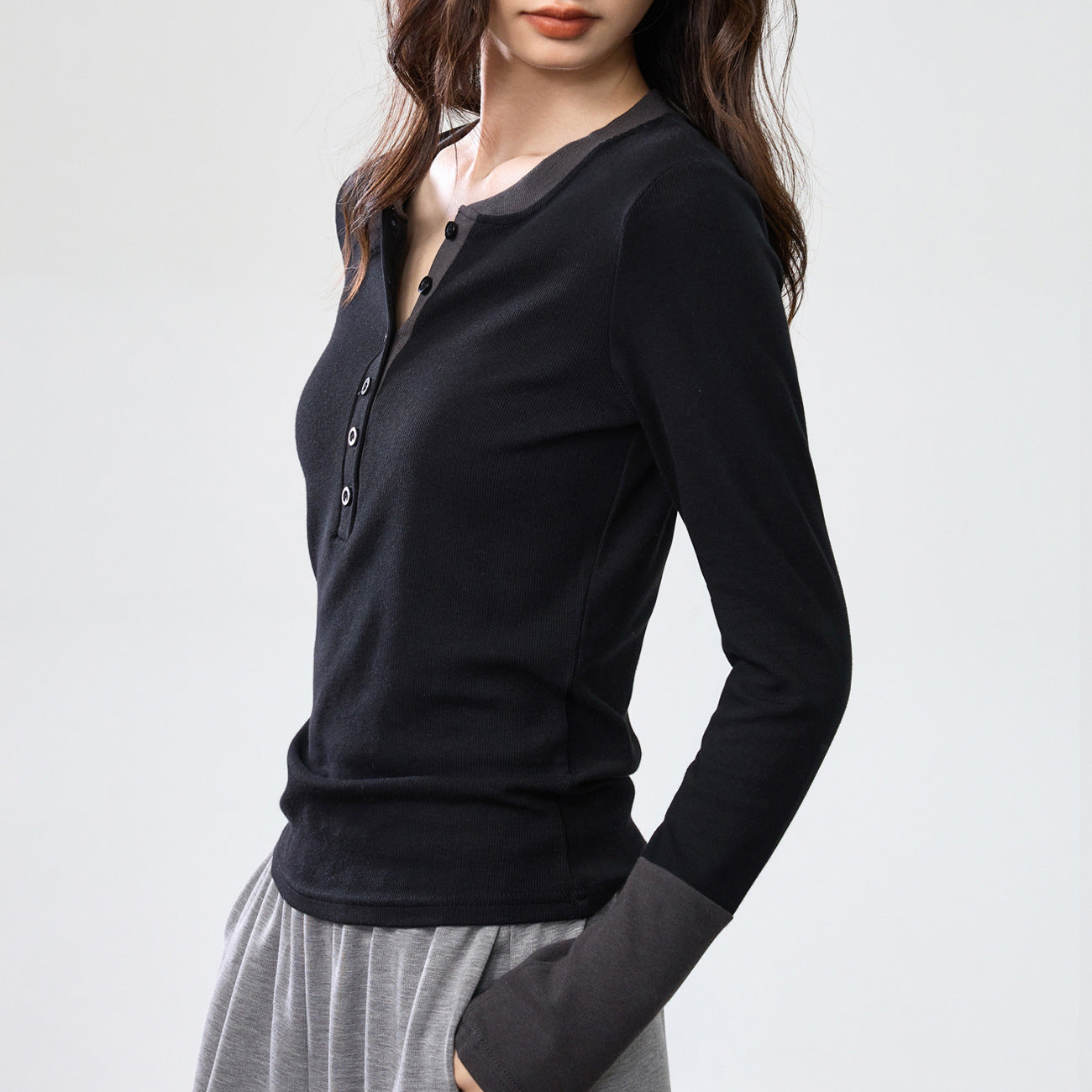 260G Youke silk, temperament new contrasting color fake two-piece crew neck button-down bottoming shirt long-sleeved T-shirt women's autumn top