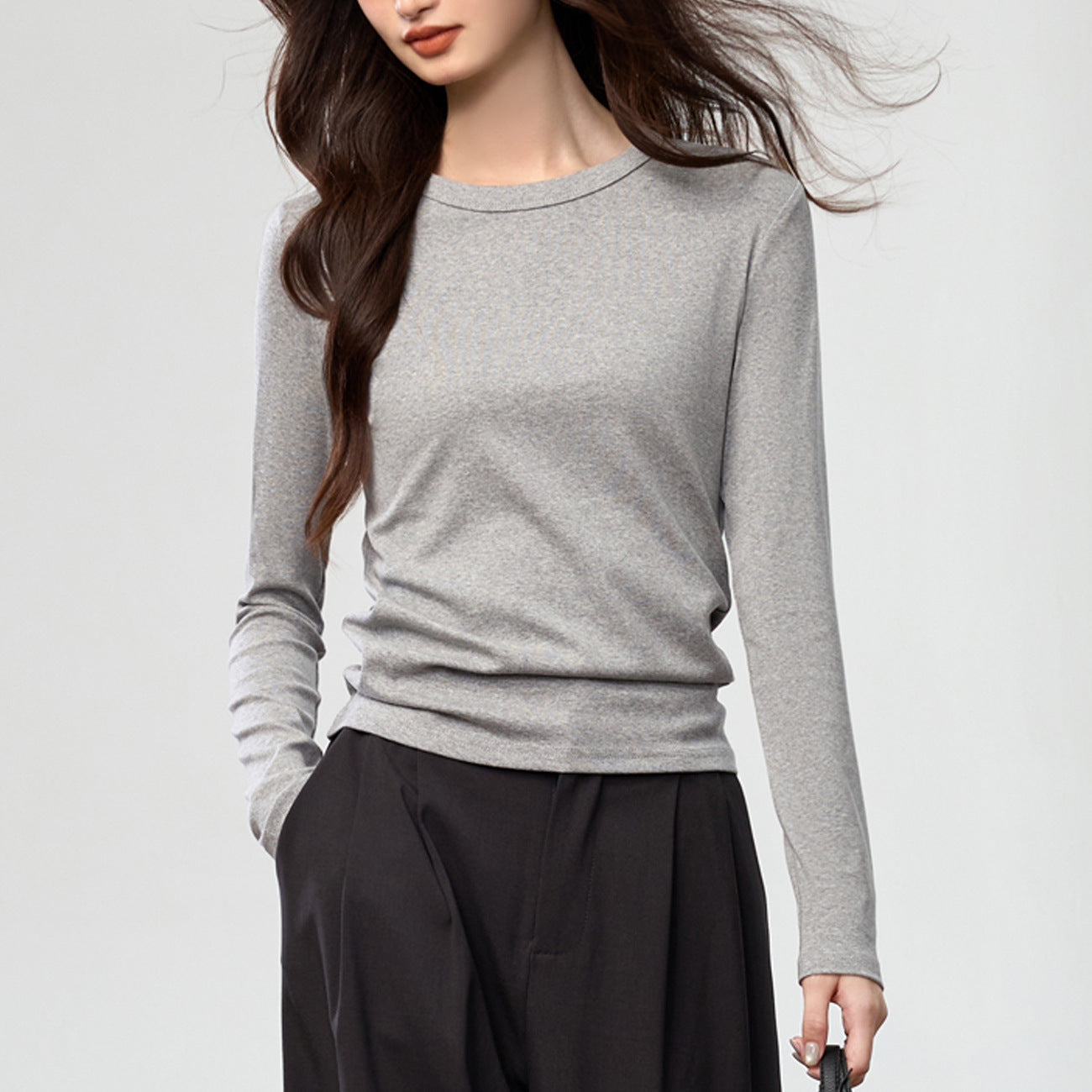 Combed pure cotton, bright line design versatile 2026 autumn new long-sleeved T-shirt women's simple crew neck bottoming shirt top