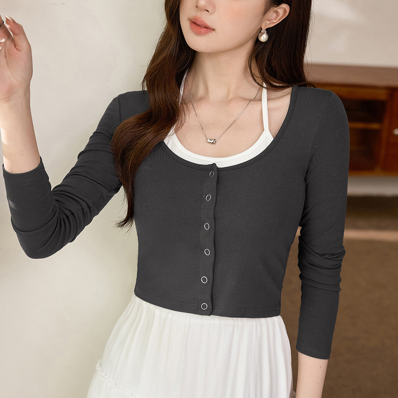 #Excellent choice #Fake two pieces of pure desire neck T-shirt women's long-sleeved Spice Girls high-waisted short button-up shirt top