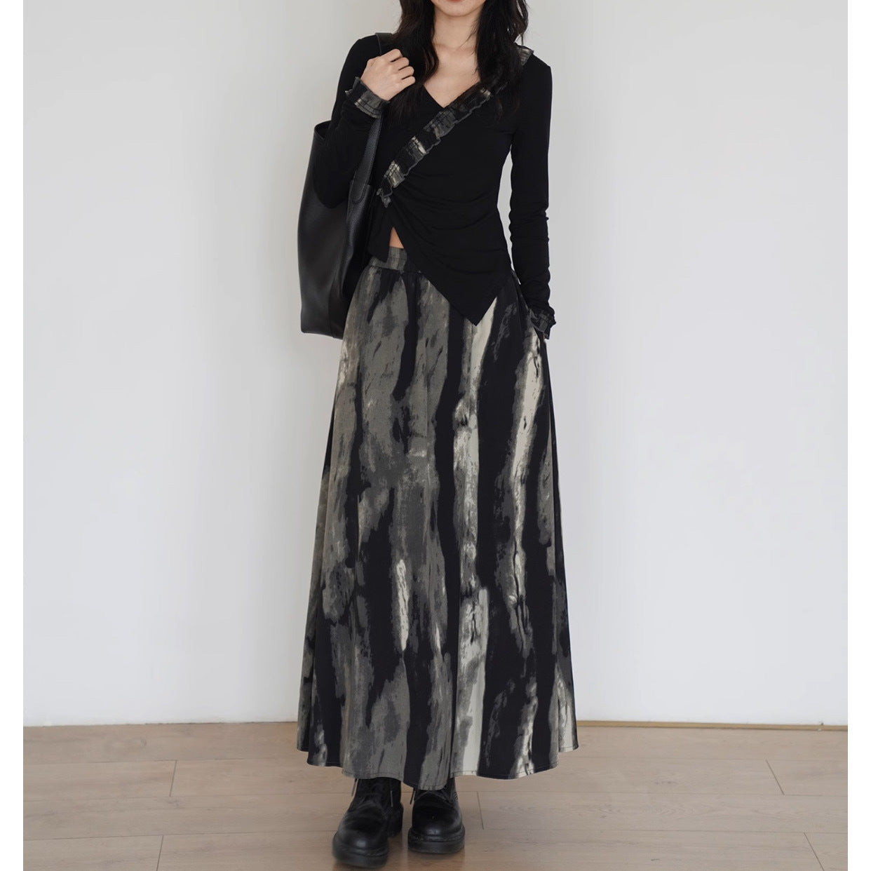 EM August, new Chinese tie-dye loose skirt women's autumn new French two-piece top skirt set