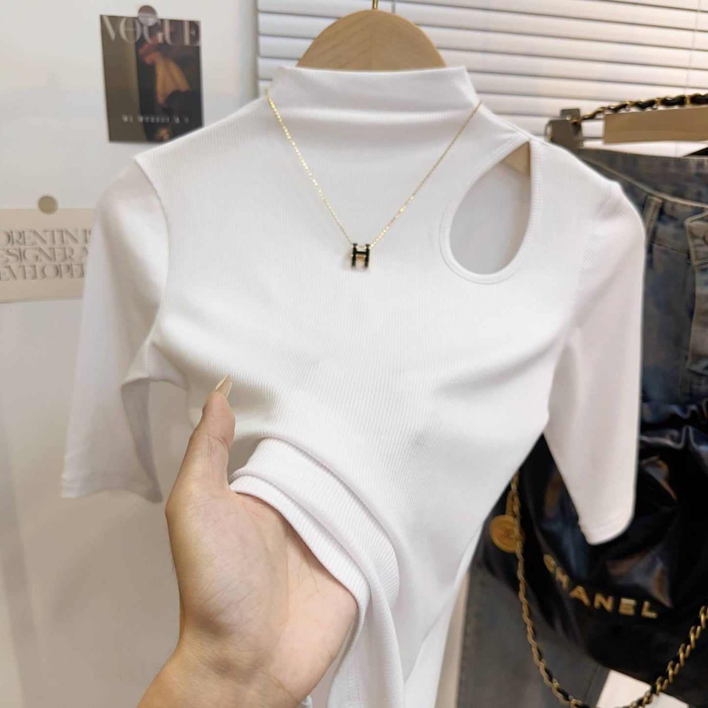 White threaded medium-sleeved t-shirt semi-turtleneck bottoming shirt women's spring, autumn and winter 2025 new five-quarter-sleeved hollow top