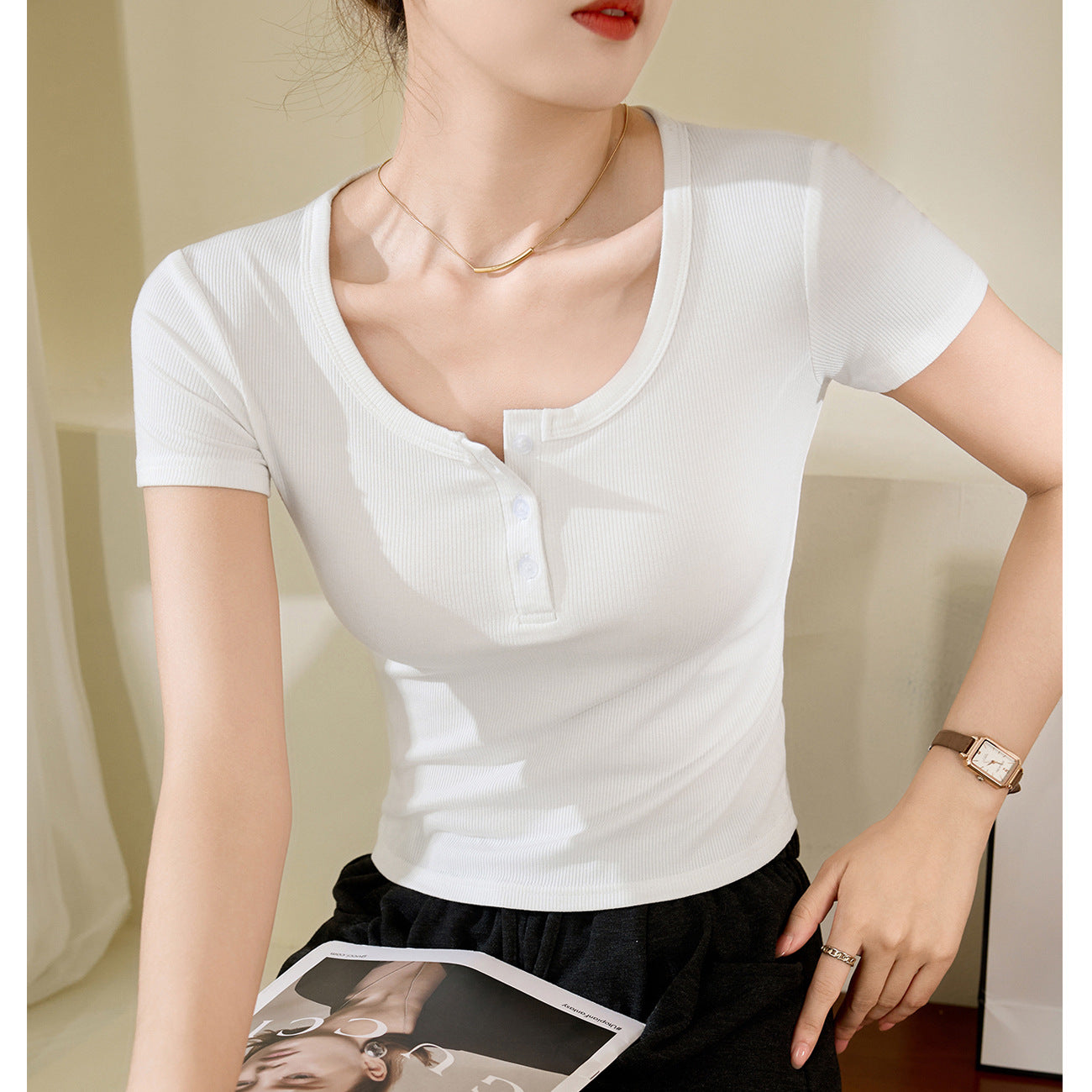[Use good materials] High-waisted short T-shirt women's summer 2026 new button-up U-neck short-sleeved top threaded cotton bottoming shirt