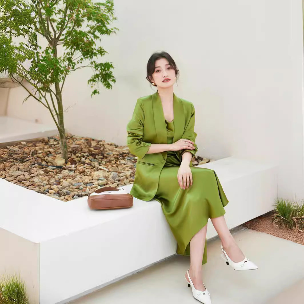 Haute couture imported acetic acid fried street temperament high sense fashion suit acetic acid satin pearlescent suit + dress