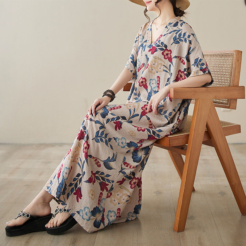 The real shot is the new V-neck cotton and linen large size loose literary and retro holiday wind beach dress for women in the summer of 2024.